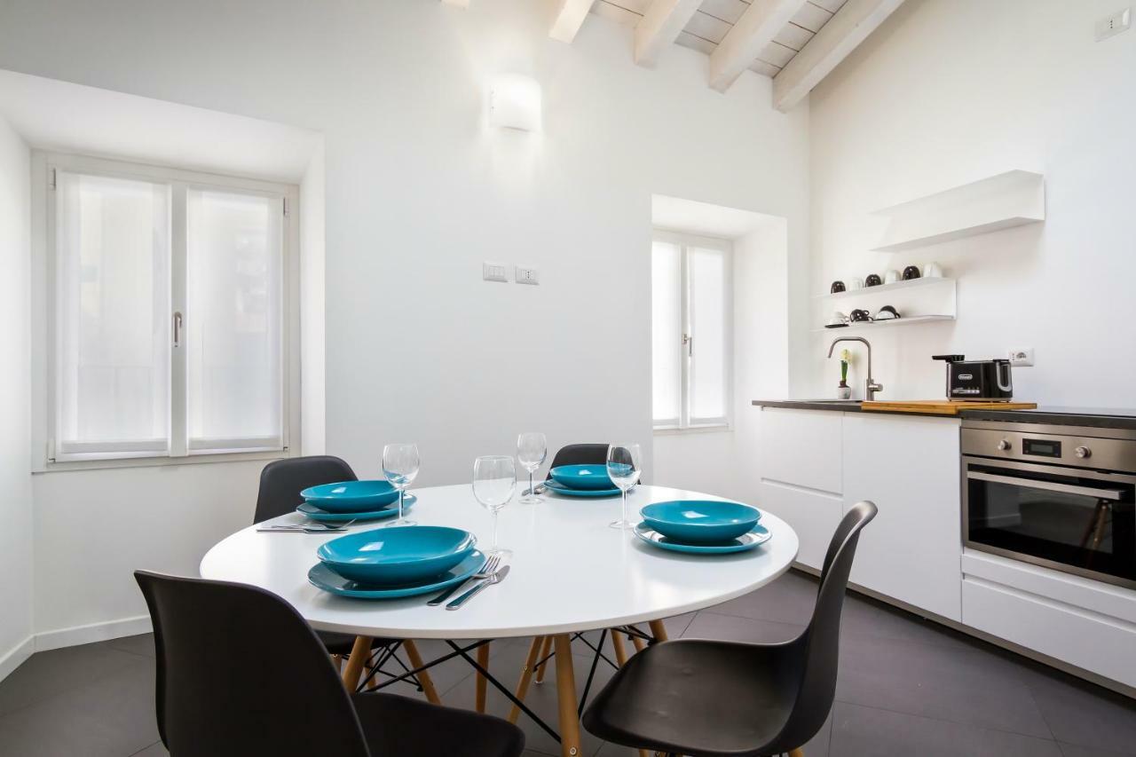 Casa Perlasca เชอร์นอบบิโอ ภายนอก รูปภาพ
