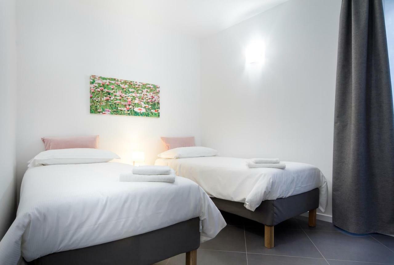 Casa Perlasca เชอร์นอบบิโอ ภายนอก รูปภาพ